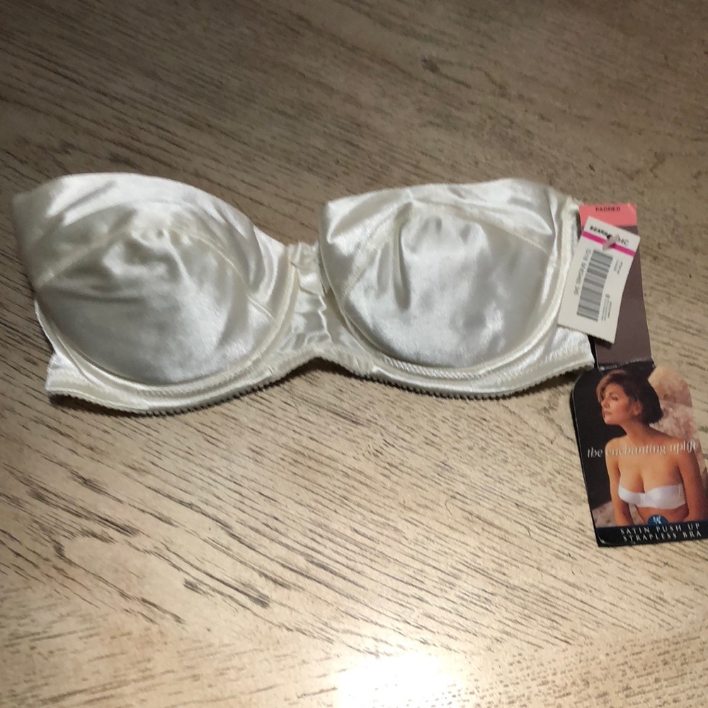 NWT Strapless Bra